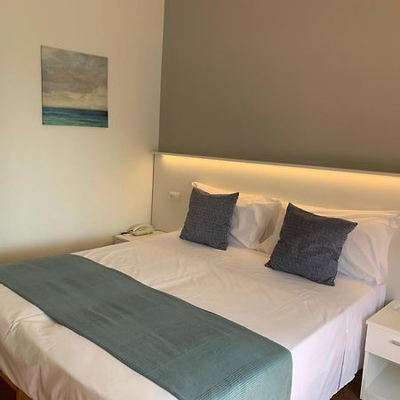 Hotel Loveno เมนาจโจ ภายนอก รูปภาพ